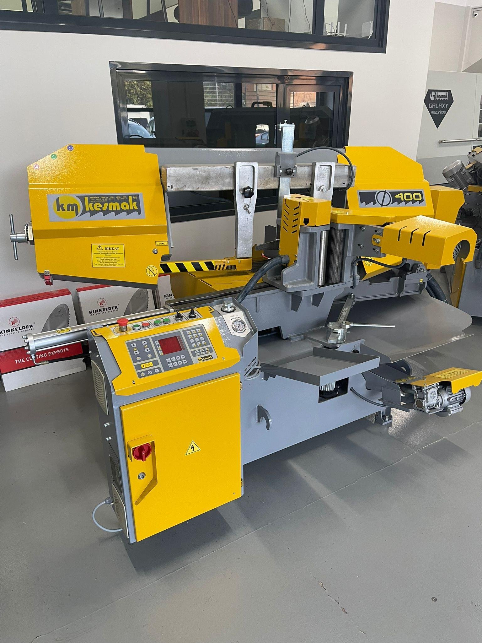 Kesmak KMEDG400 Elektronik Mafsallı Tezgah