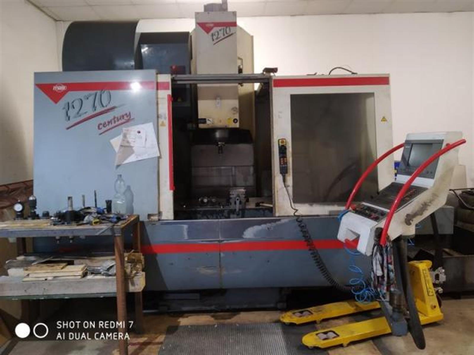 Kovosvit MAS MCV 1270 Machining center - vertical