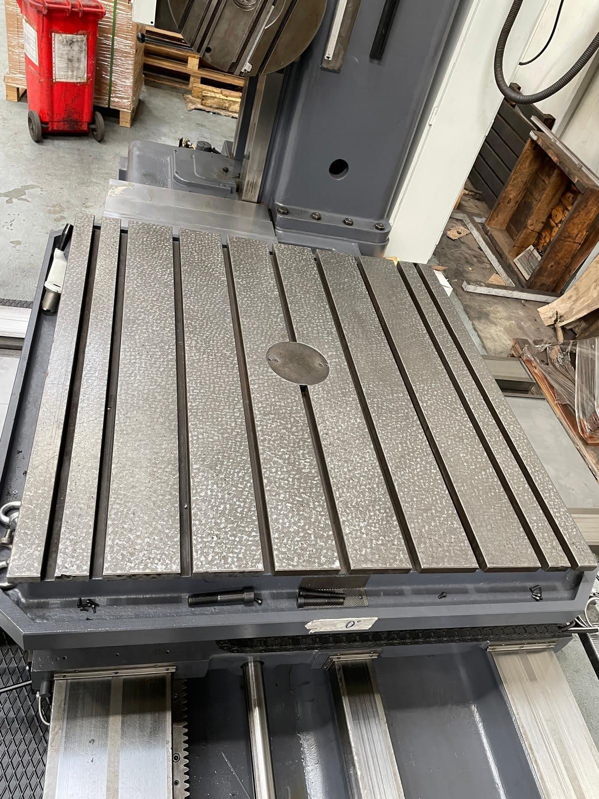 Manual Horizontal Boring Mill TOS W 100 A year 1992