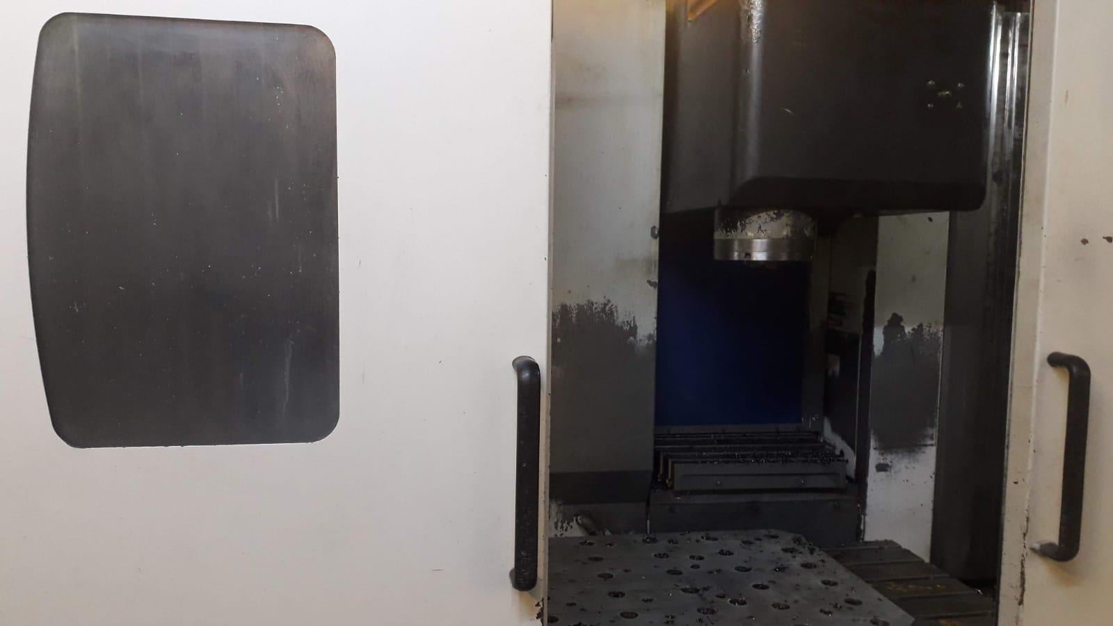 Mazak VTC-200C-II Vertical Machining Center