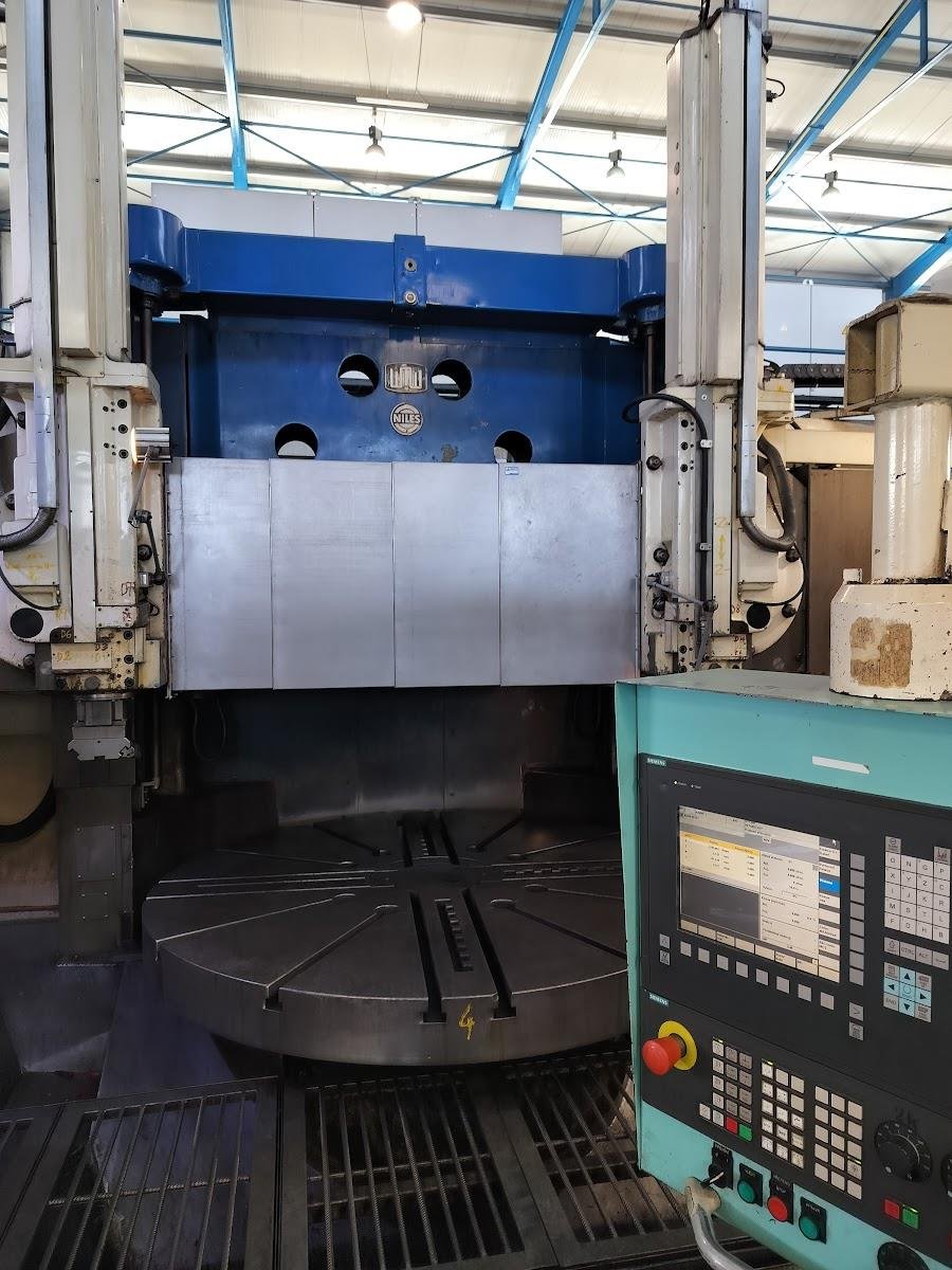 Niles-Simmons Dkz 2500 Vertical Lathe - Year 2007