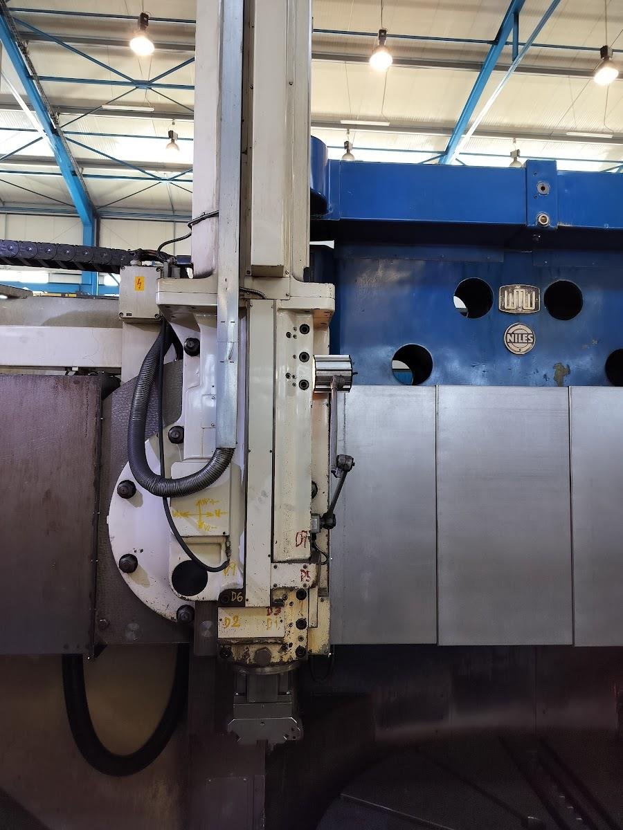 Niles-Simmons Dkz 2500 Vertical Lathe - Year 2007