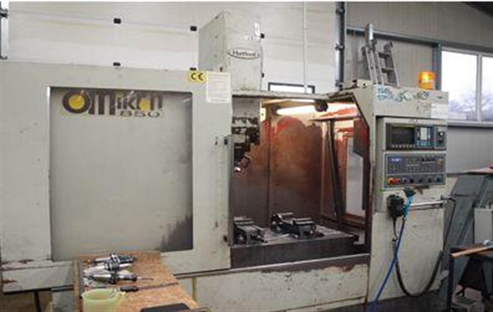Omikron 850 Machining center - vertical
