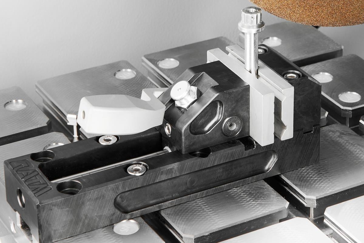 Qatm Qcut 200 A- Automatic Precision Benchtop Cut-Off Machine