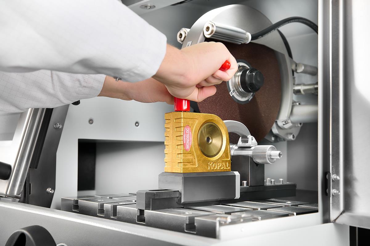 Qatm Qcut 250 A Automatic Precision Benchtop Cut-Off Machine