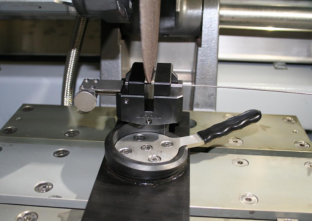 Qatm Qcut 250 M Automatic Precision Benchtop Cut-Off Machine