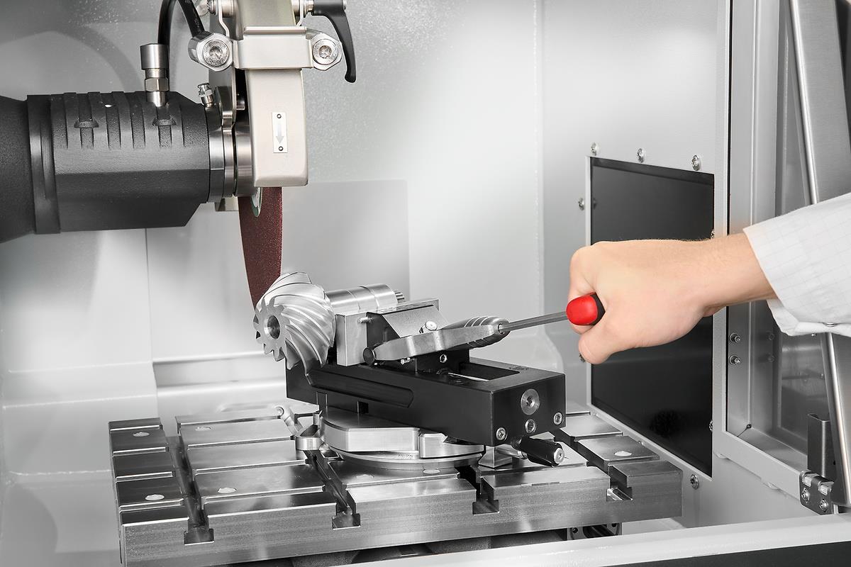 Qatm Qcut 350 A Automatic Precision Benchtop Cut-Off Machine