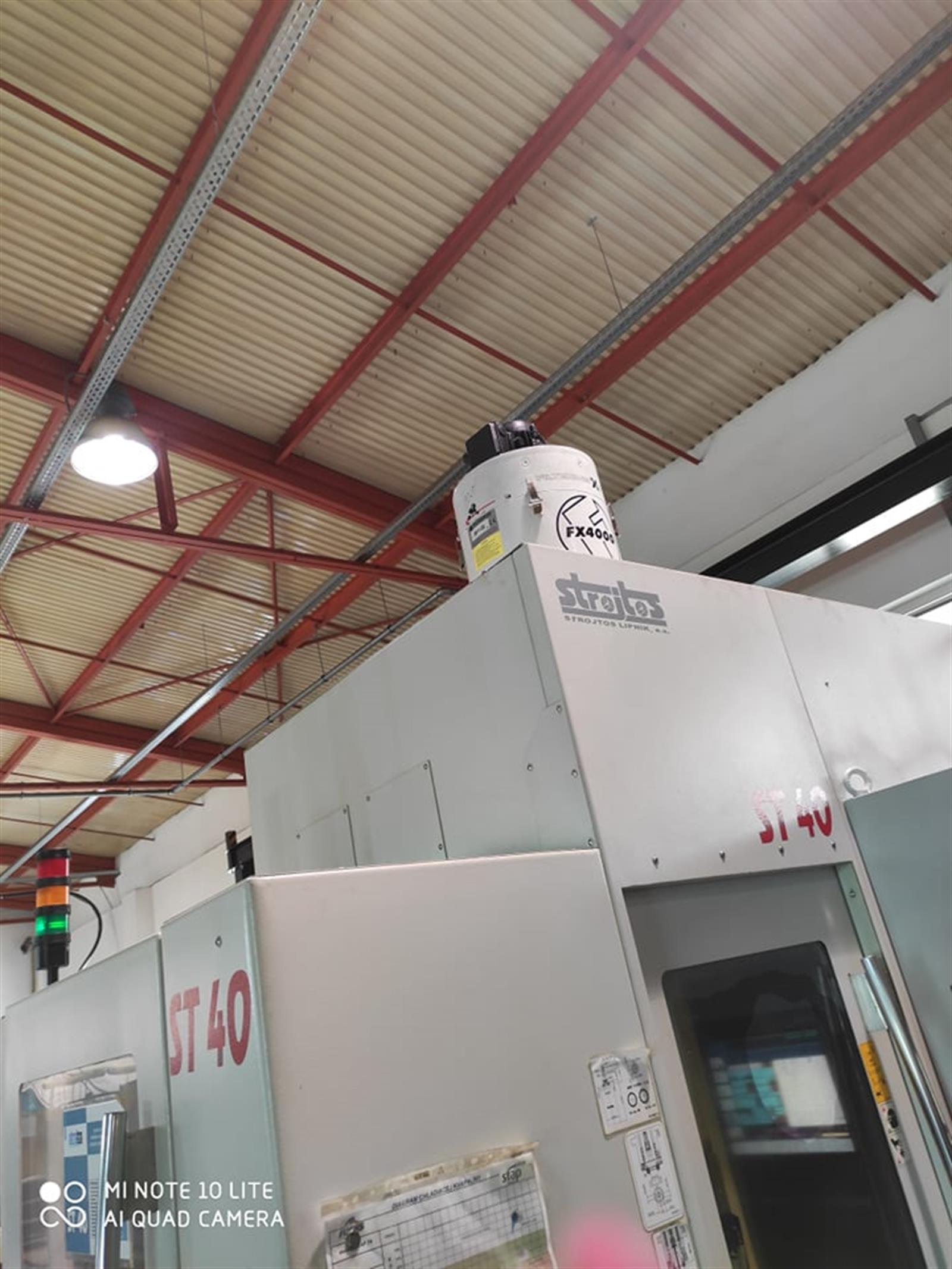 STROJTOS ST 40 Machining center - vertical
