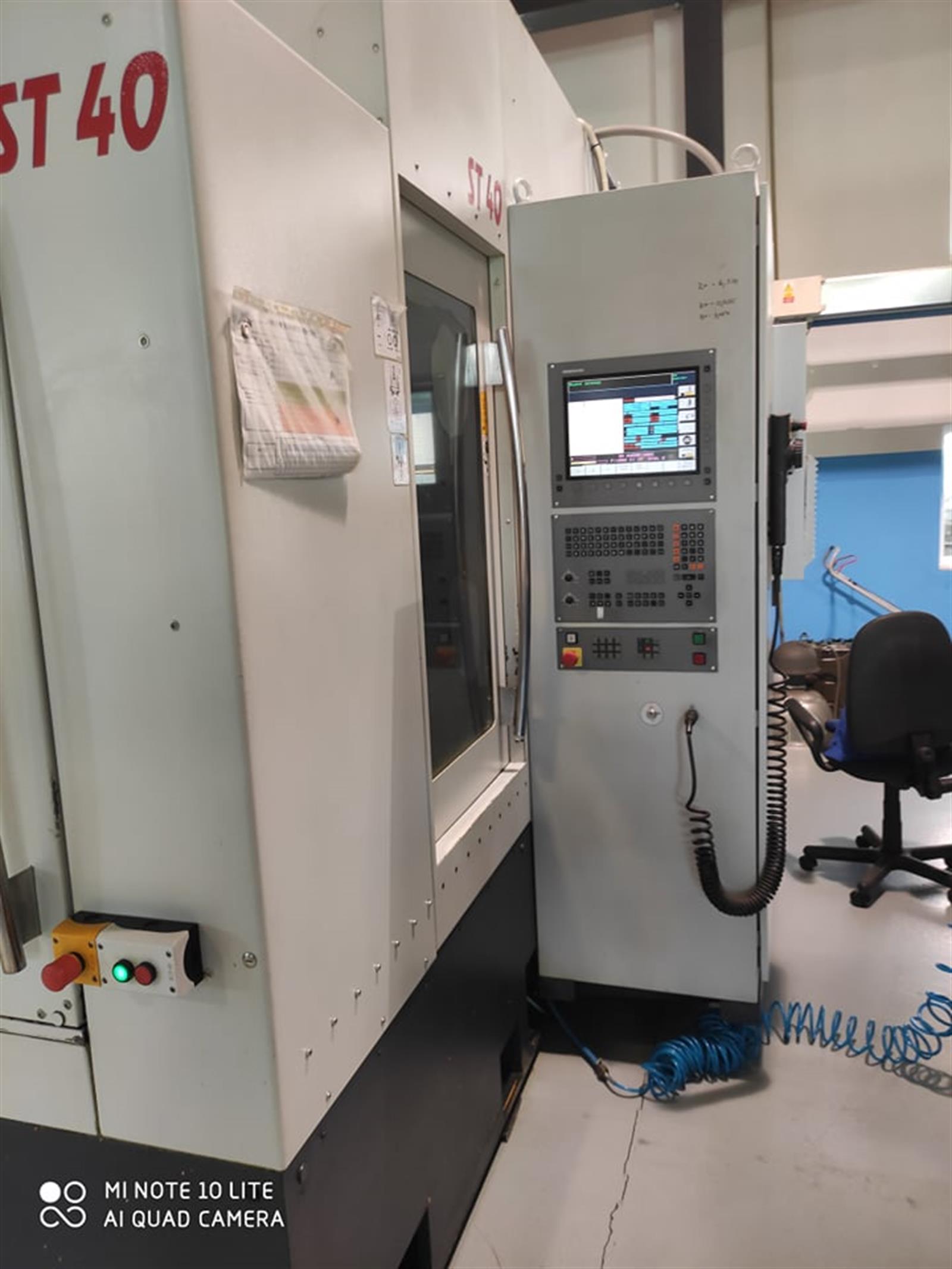 STROJTOS ST 40 Machining center - vertical