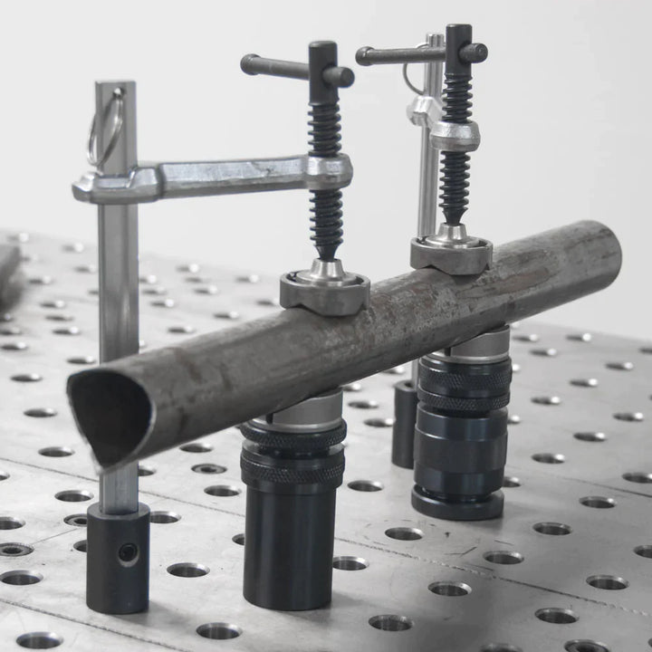 Stronghand Pivoting T-Post Clamp, Fits 16 mm Holes