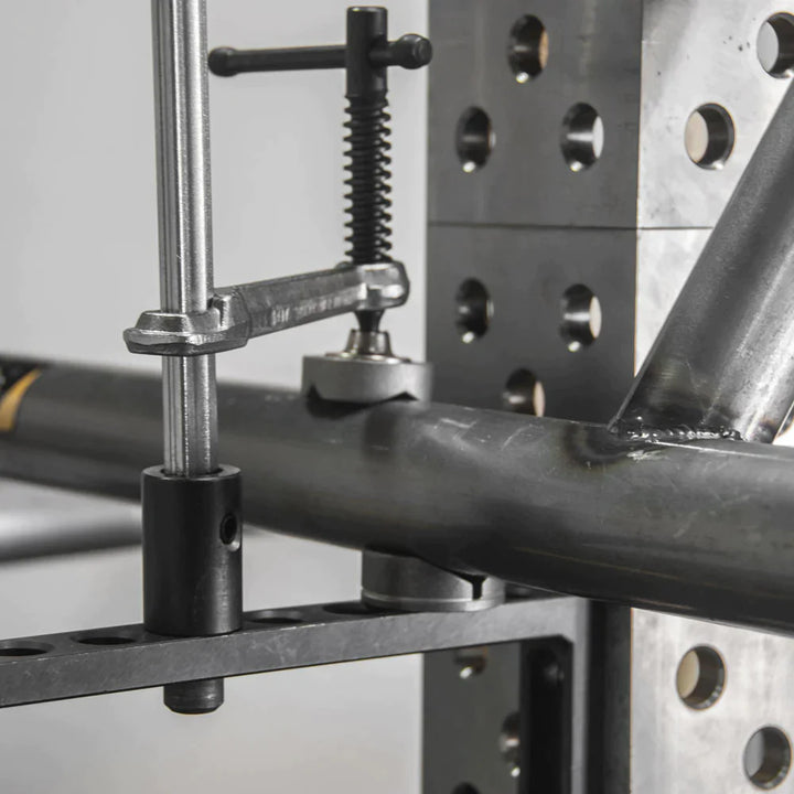 Stronghand Pivoting T-Post Clamp, Fits 16 mm Holes