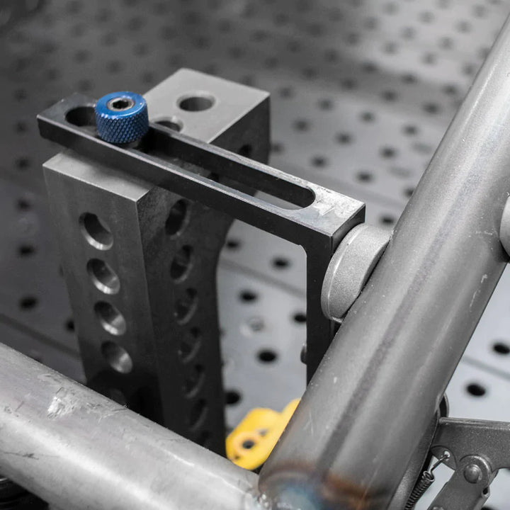 Stronghand Right Angle Brackets, 16 mm Holes