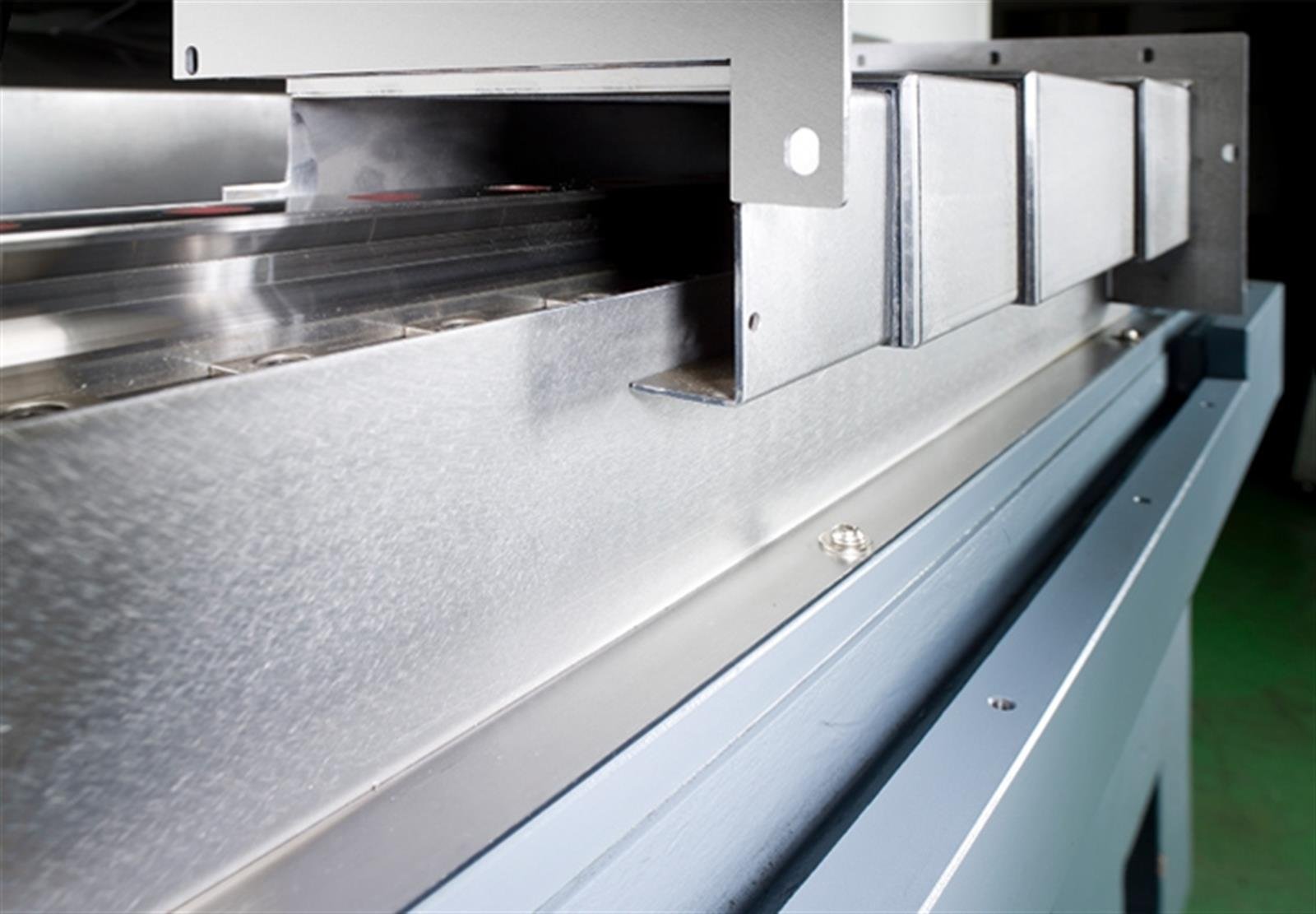 Sunmill JHV-1800 Vertical Machining Center