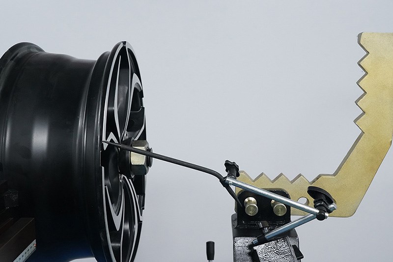 Taian ARS26 Wheel Straightening Machine