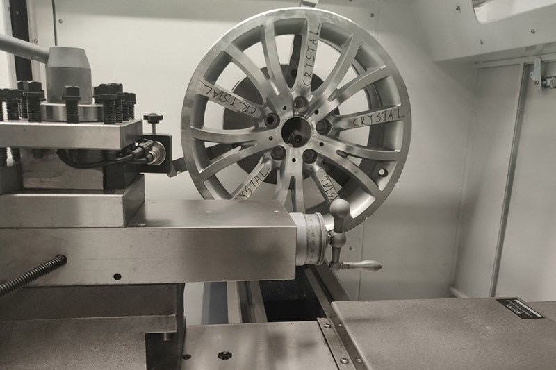 Taian WRM28H Horizontal Wheel Repair Machine