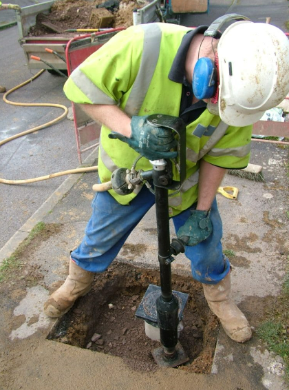 Trelawny LRS55 Pneumatic Low Vibration Pole Tamper