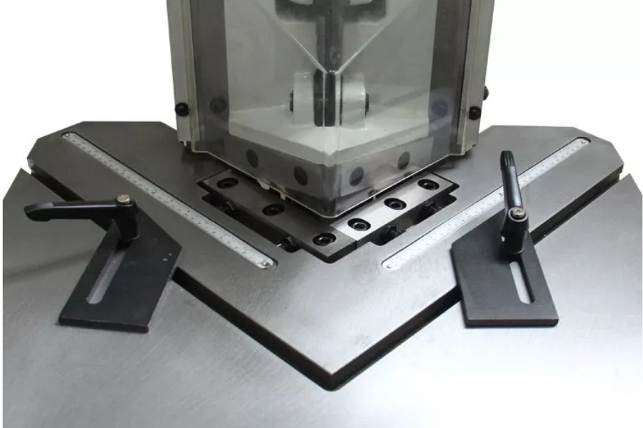 Ttmc PNM-130 Pneumatic Right Angle Notcher