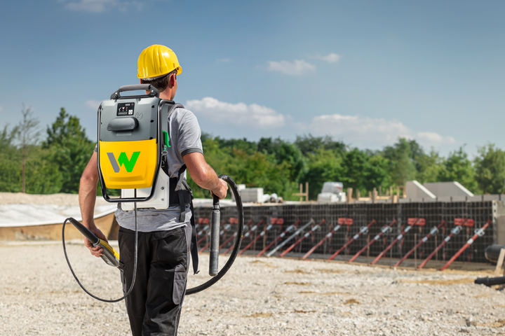 Wacker Neuson ACBe Modular Battery-Powered Internal Vibrator
