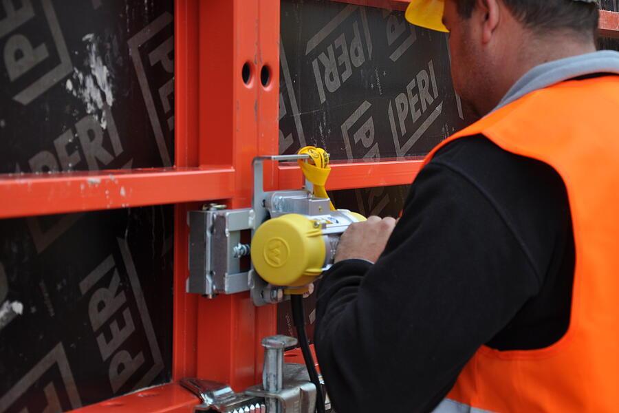 Wacker Neuson AR26/6 Series External Vibrators For Consolidation Of In-Situ Concrete AR26/6/042