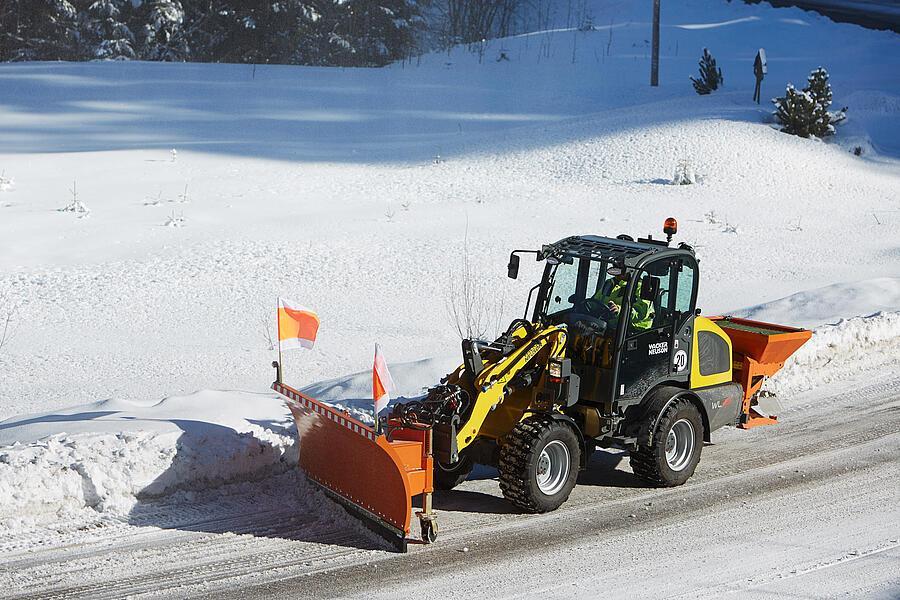 Wacker Neuson Cleaning & Care Snowplow Telehandler Attachments