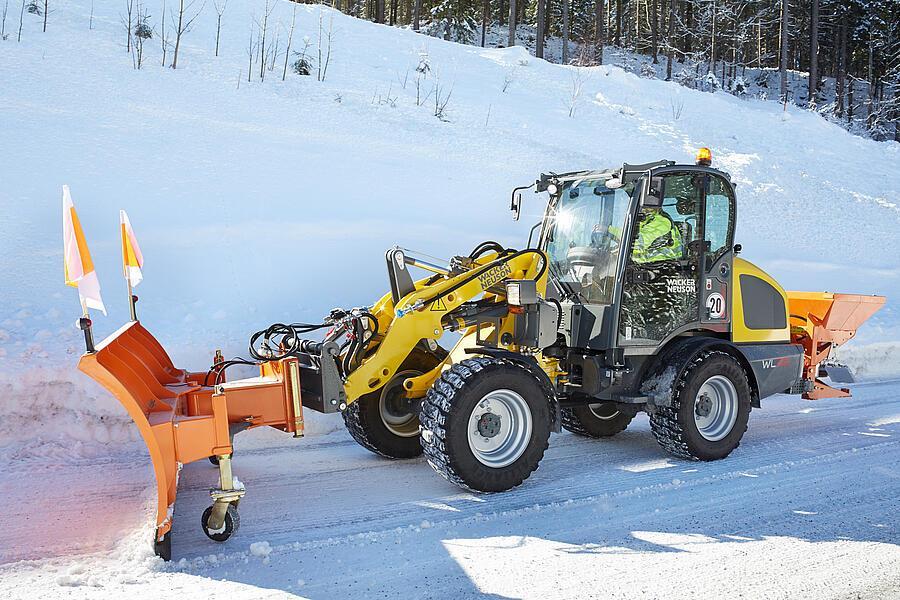 Wacker Neuson Cleaning & Care Snowplow Telehandler Attachments
