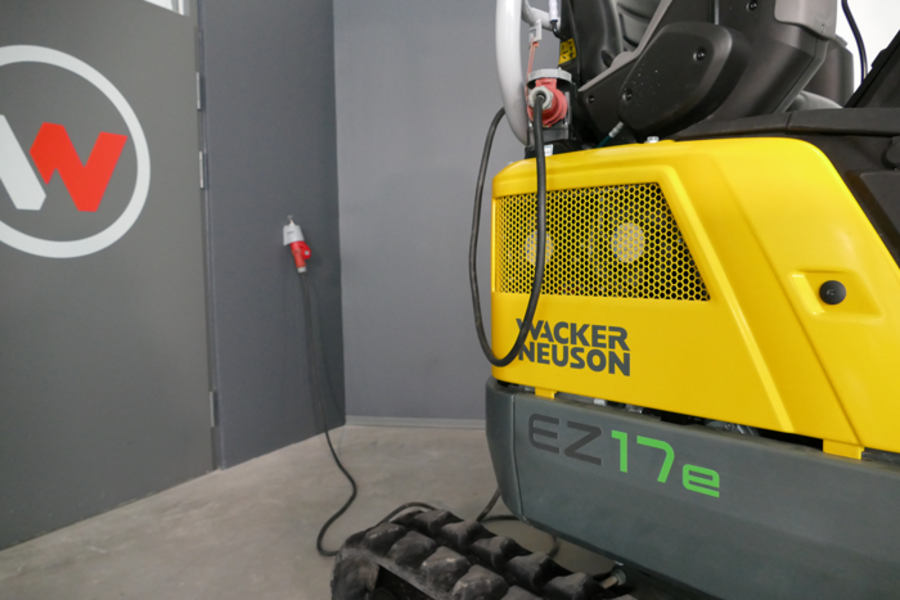 Wacker Neuson Tracked Zero Tail Excavator EZ17e