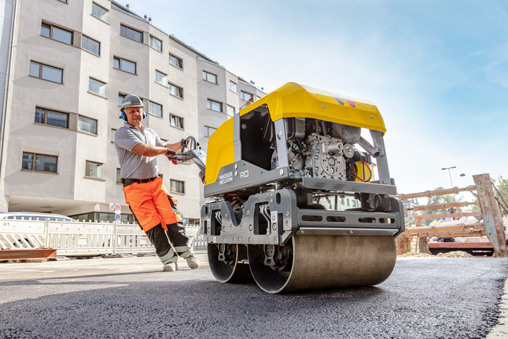Wacker Neuson Walk-Behind Tandem Roller RD7Af HRC