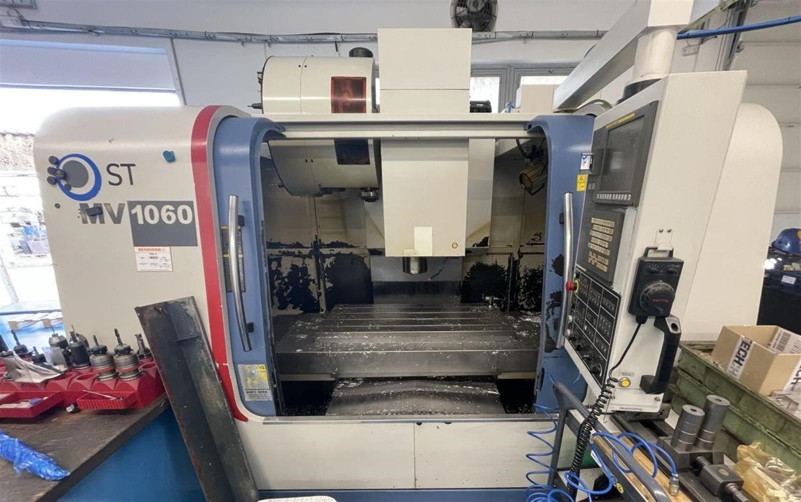 YDPM MV 1060 Machining center - vertical