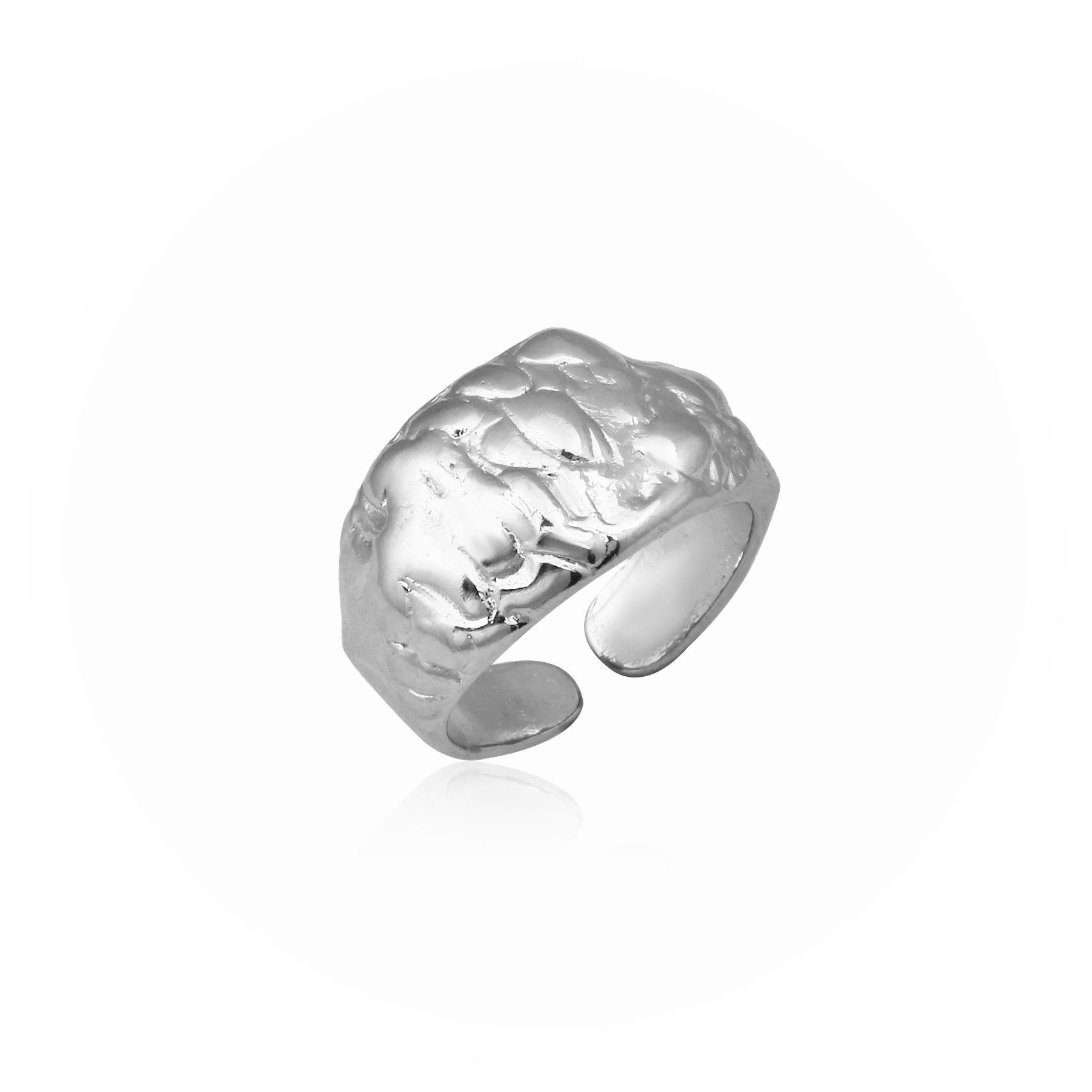 Eliza Ring