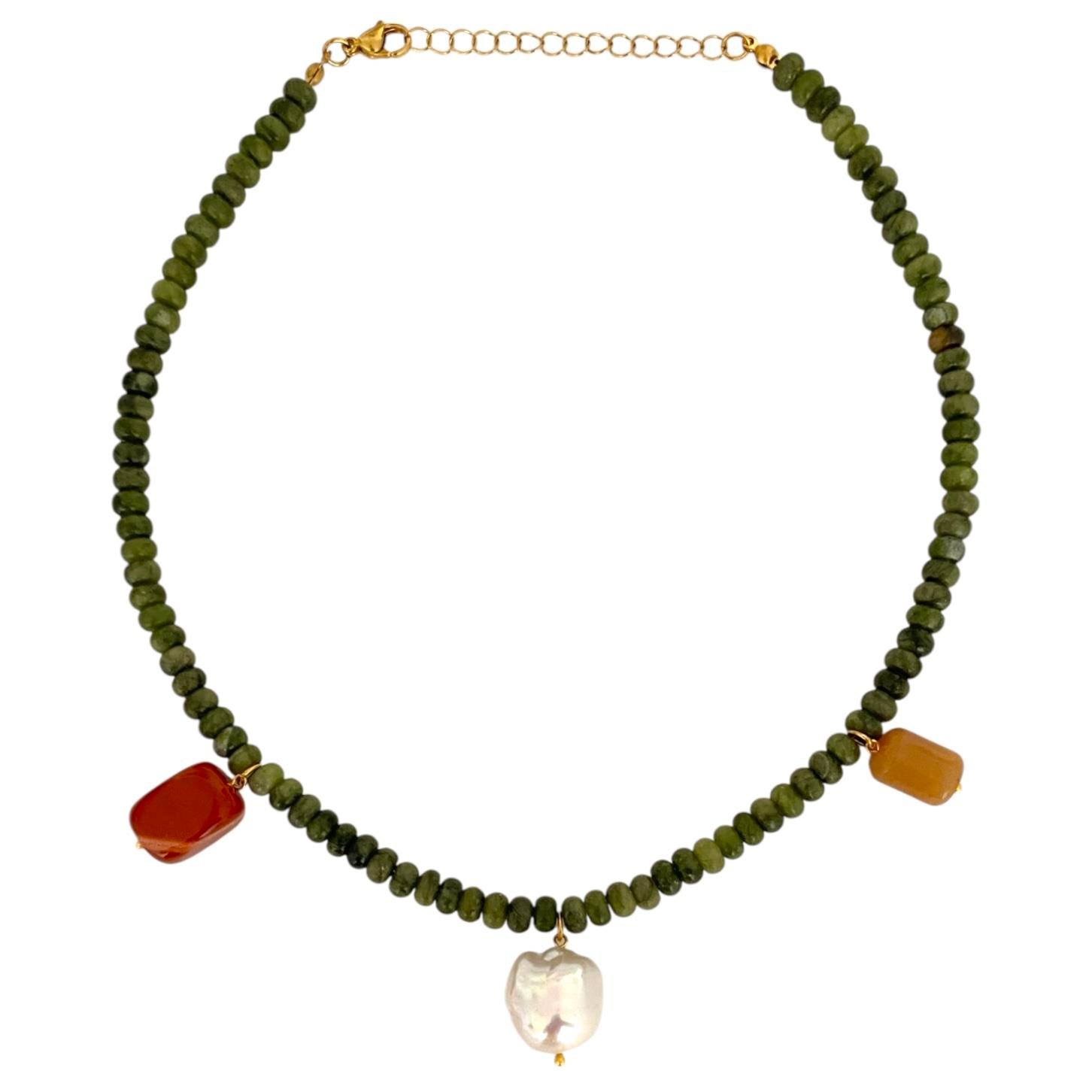 Jade Whisper Kolye