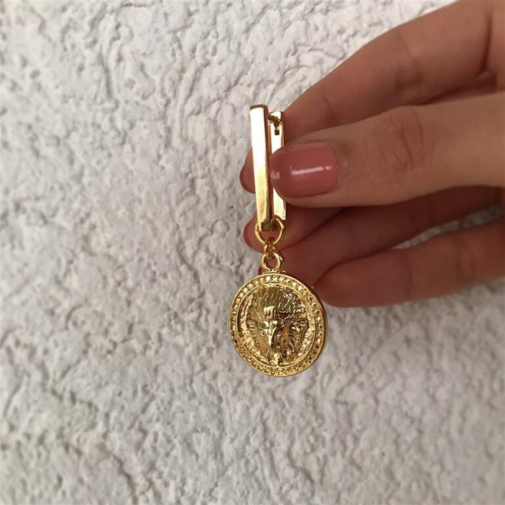 Tasarım Lion Küpe(Çift olarak gönderilir)