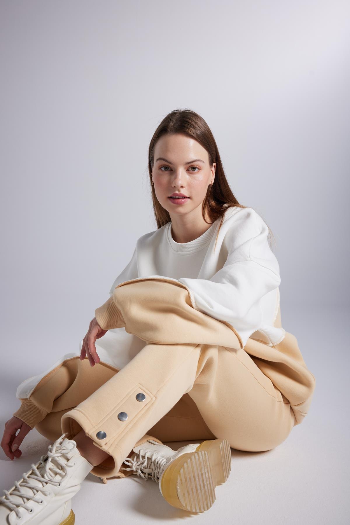 Nola Sweatpants Beige