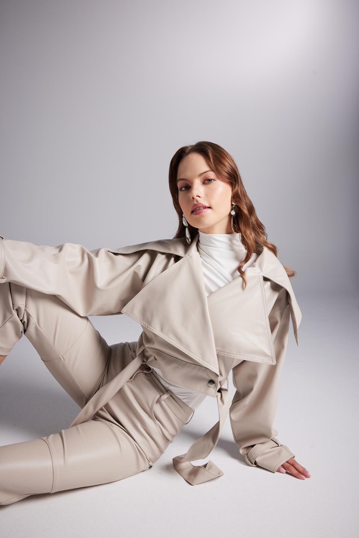 Lucy Deri Pantolon Bej