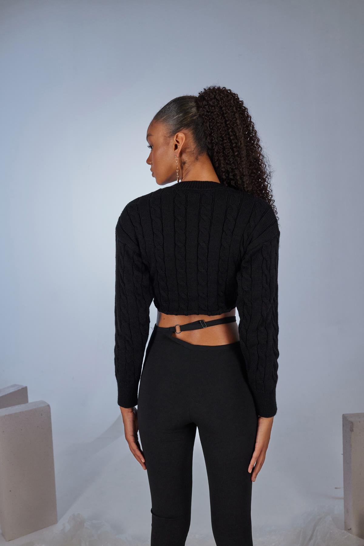 Merit Jumper Black