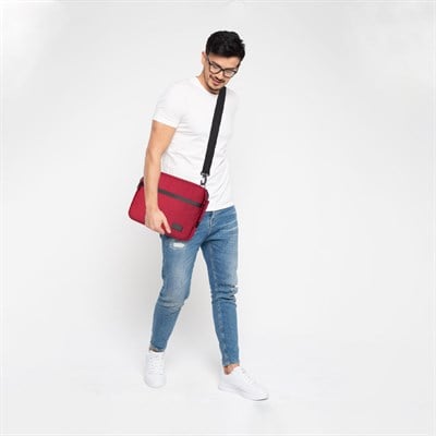 Classone Monza VIP Serisi,13-14 inch Uyumlu WSM145 WTXpro Su Geçirmez Kumaş, Su Geçirmez Fermuar Macbook,Macbook Air Laptop , Notebook Çantası- Bordo