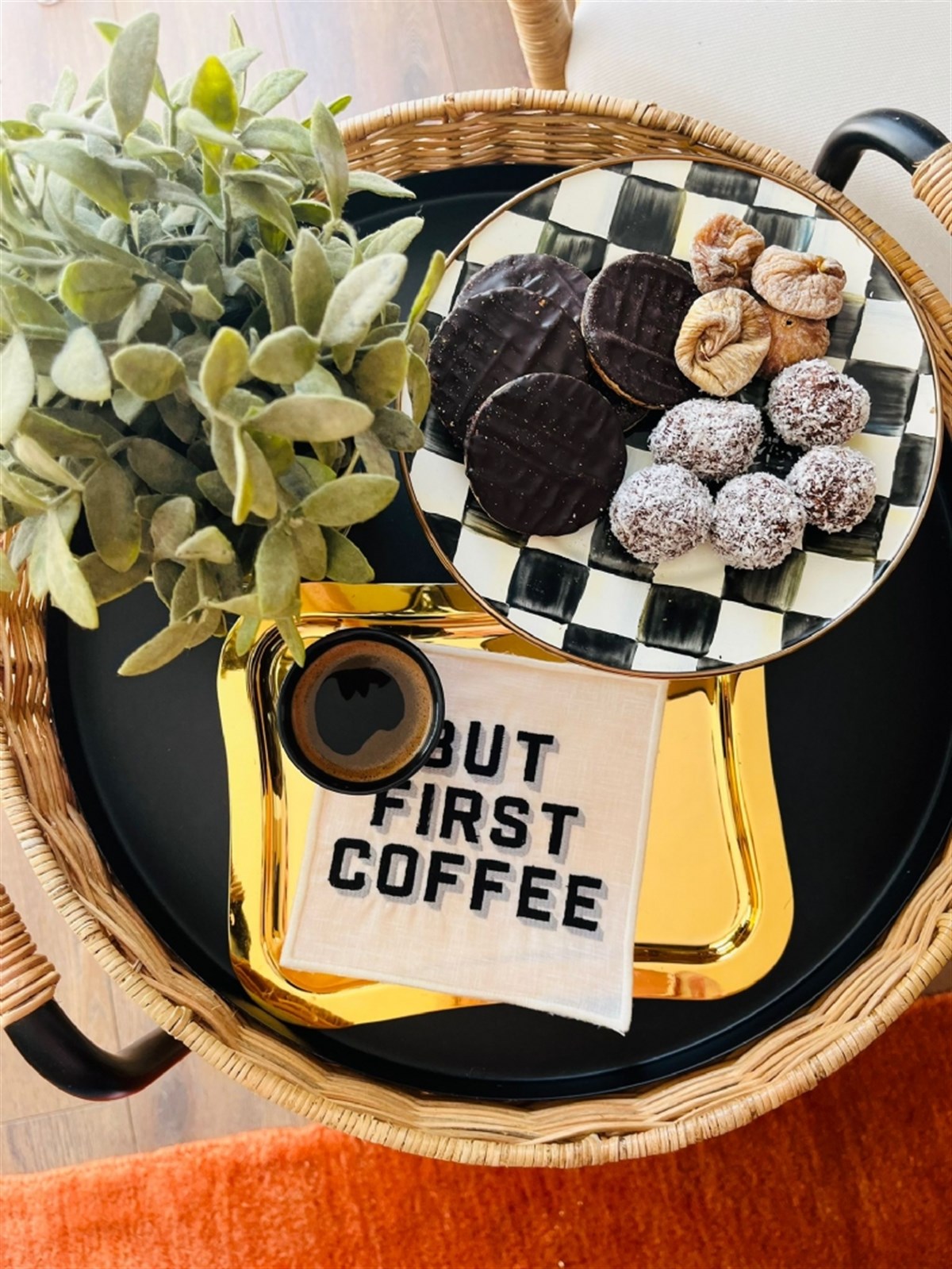 Dekoratif But First Coffee Desenli Kokteyl Peçetesi - 1 Adet Siyah Nakışlı