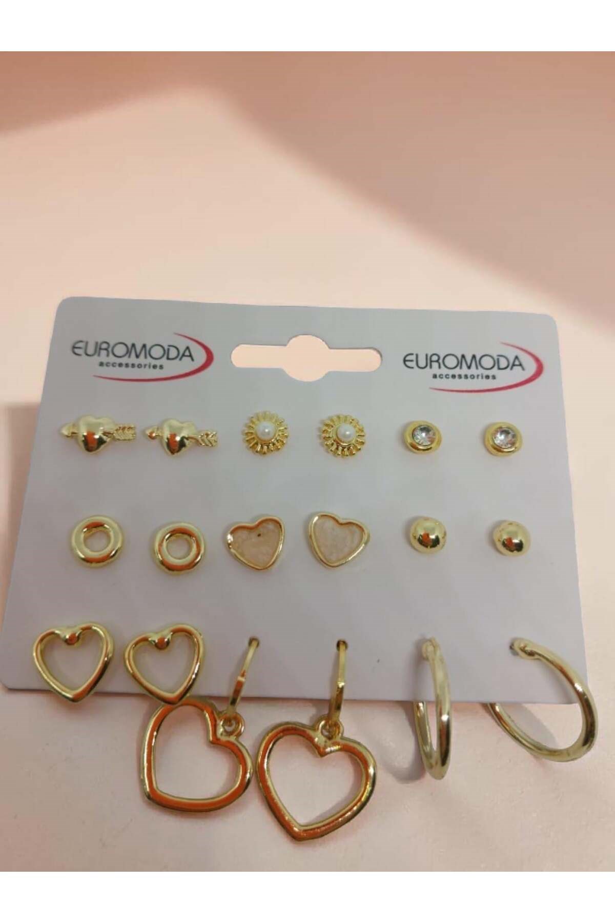 Gold Halka Kalp Figürlü 9'lu Küpe Seti