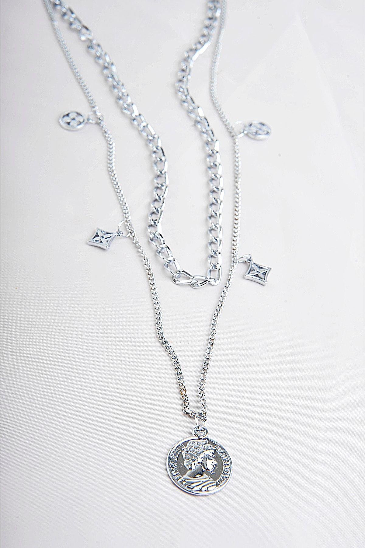 Kraliçe Elizabeth Tasarımlı Van Cleef Figürlü Yüksek Kaliteli Zincirli Kolye