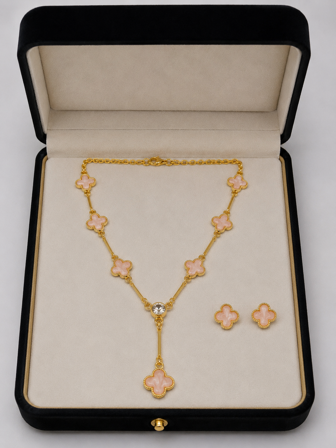 Yonca Detaylı Mineli Gold Pembe Renk 2'li Kolye Küpe Seti