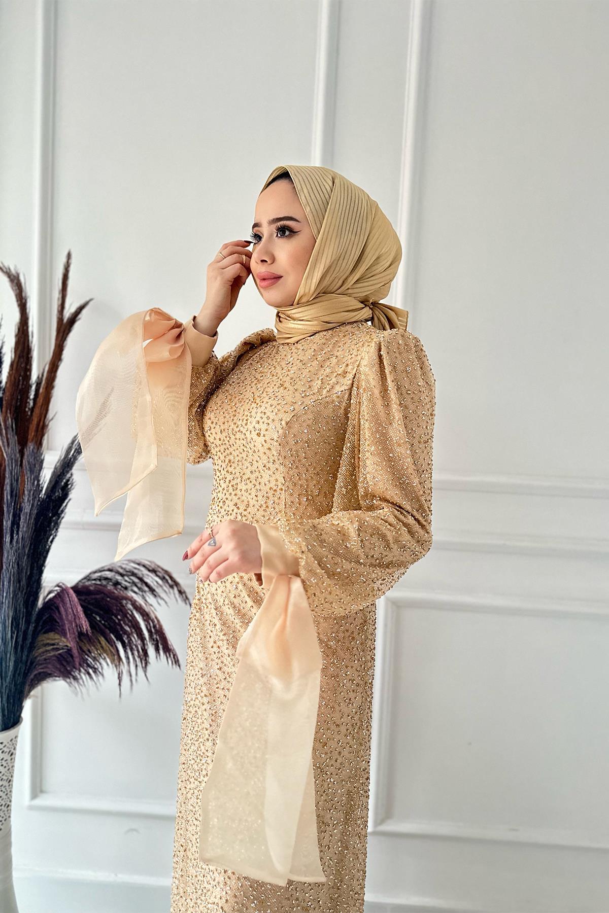 Kolu Kurdeleli Taşlı Elbise 2462 Gold