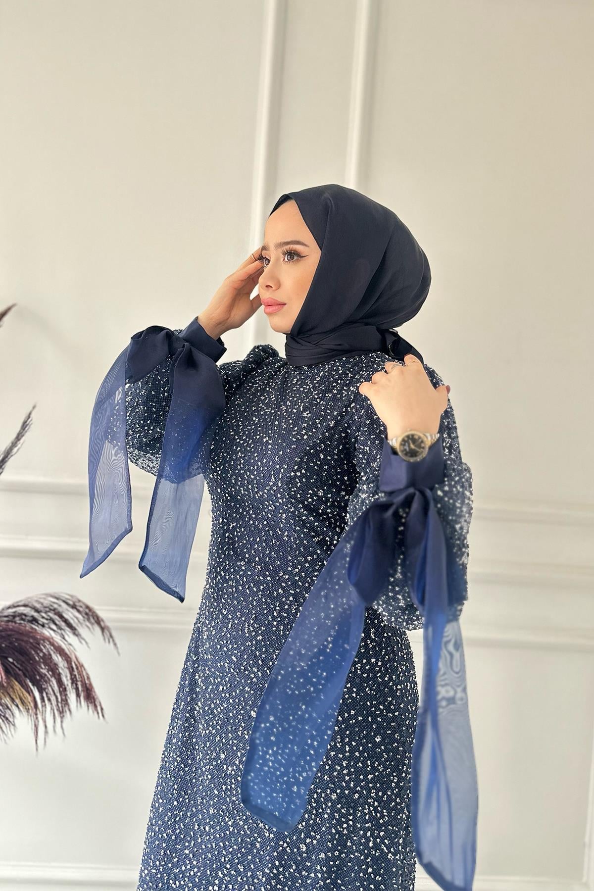 Kolu Kurdeleli Taşlı Elbise 2462 Lacivert