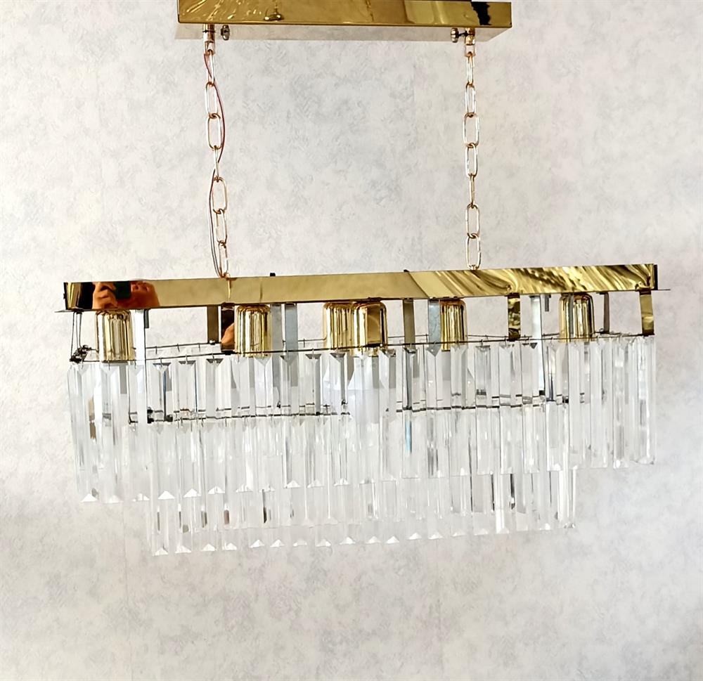 Athena Dikdörtgen Yemek Masası Kristal Taşlı e14 Duylu Tavan Askılı Gold AvizeAthena Dikdörtgen Yemek Masası Kristal Taşlı e14 Duylu Tavan Askılı Gold Avize | Avize | Avize Modelleri | Tasarım Avizeler | Salon Avizeleri