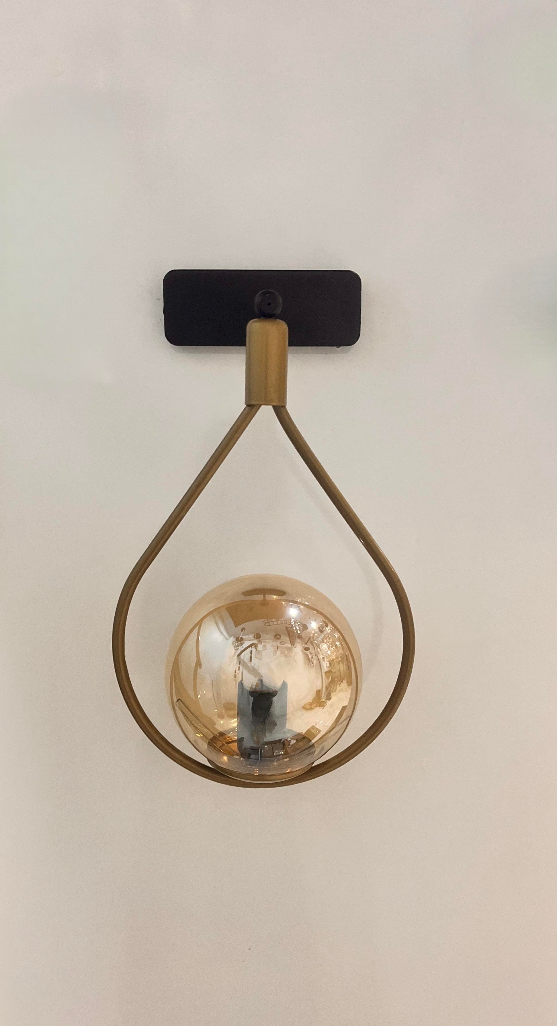 Damla Camlı Eskitme Metal Modern Pilli Aplik - Özel Tasarım Lamba ve Pil DahildirFeza BalCamlı Siyah Metal Modern 2 Adet Pilli Aplik - Özel Tasarım Lamba ve Pil Dahildir