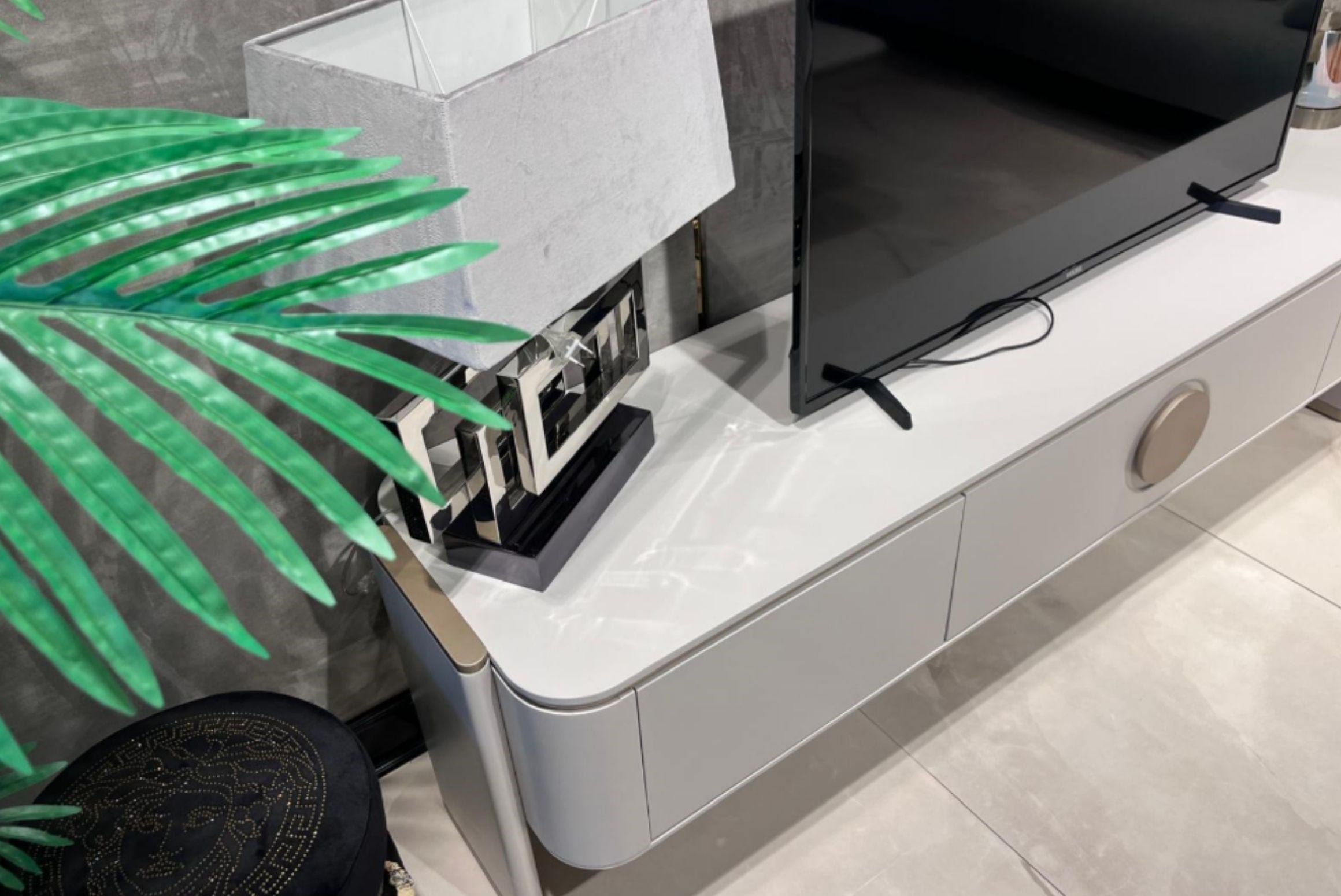 OUTLETDabney Tv Sehpası-Outlet