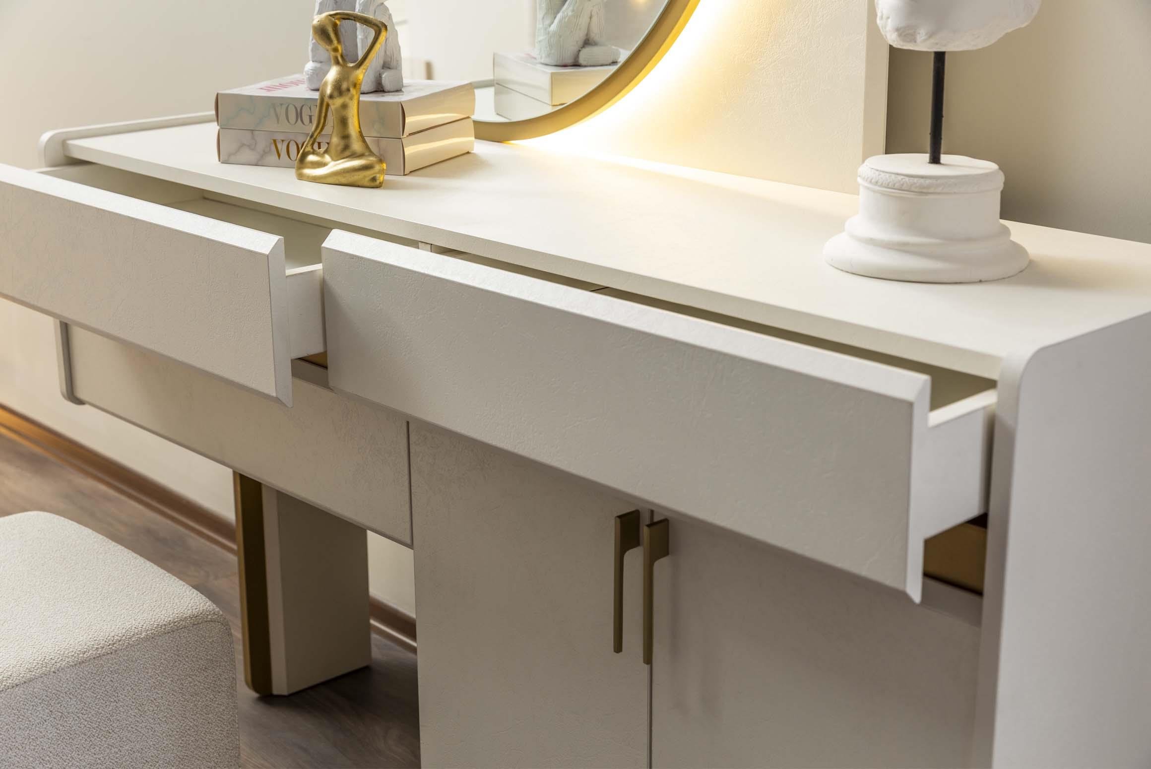 Modern Yatak Odası TakımlarıFrob Yatak Odası Takımı