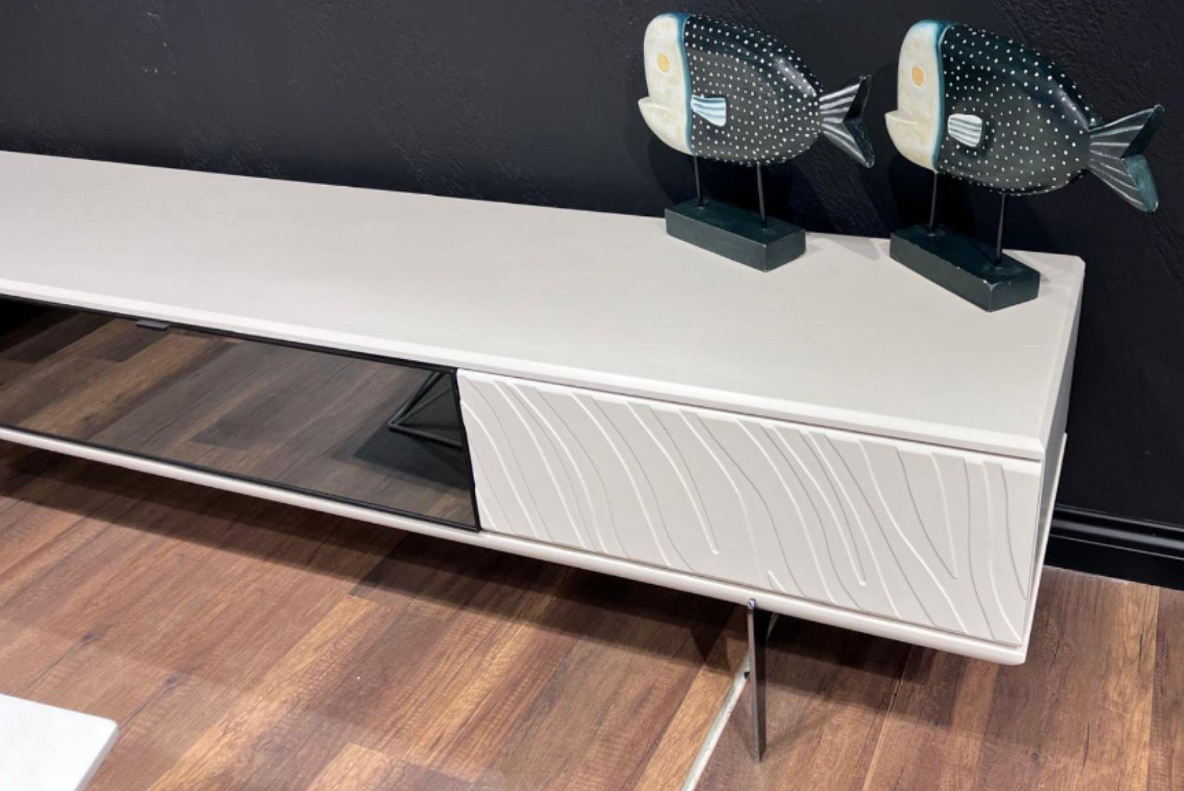 OUTLETLouden Tv Sehpası-Outlet
