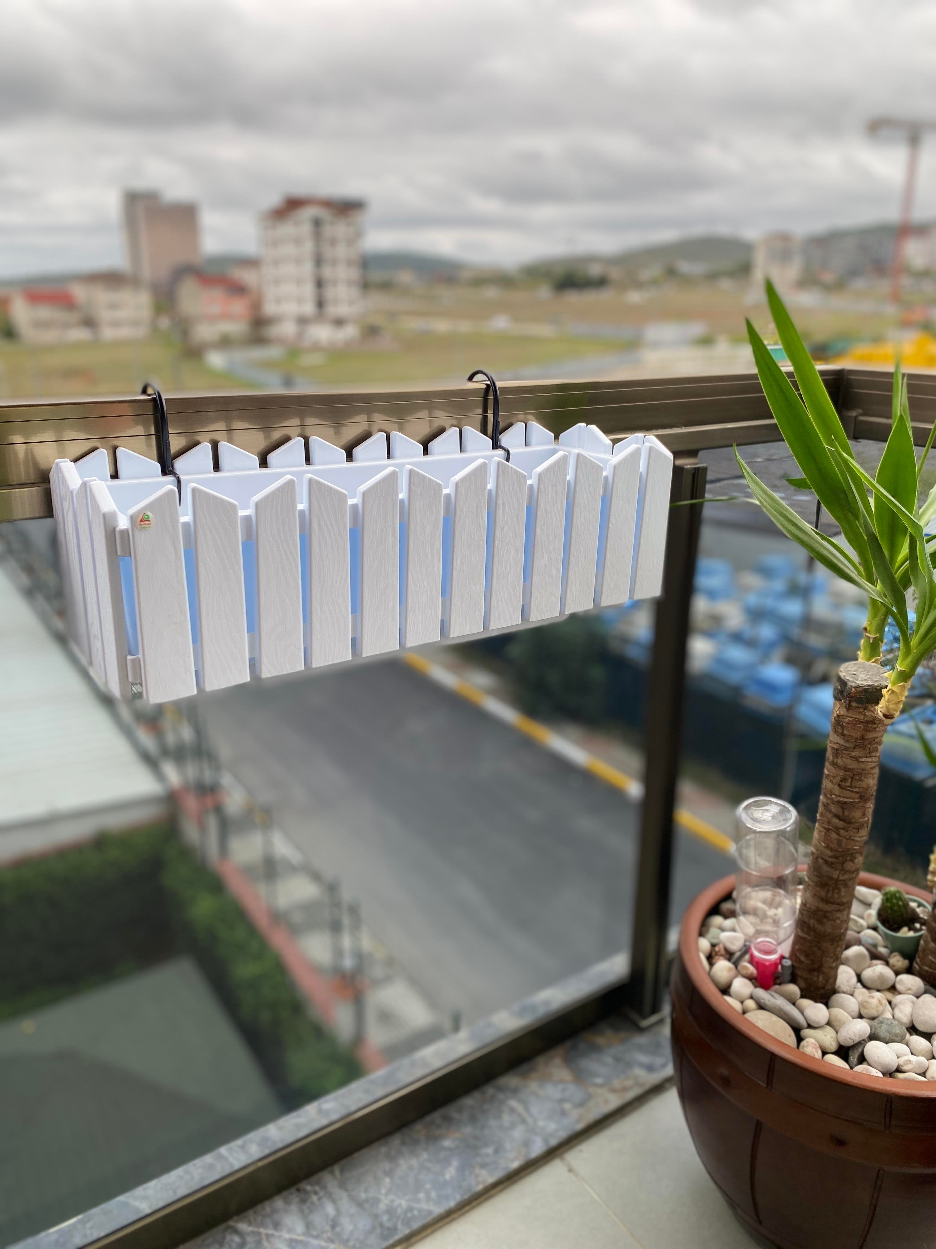 Efes Balkon Çit Saksı Askılı 9 Litre _Askı Aparatı dahildir.