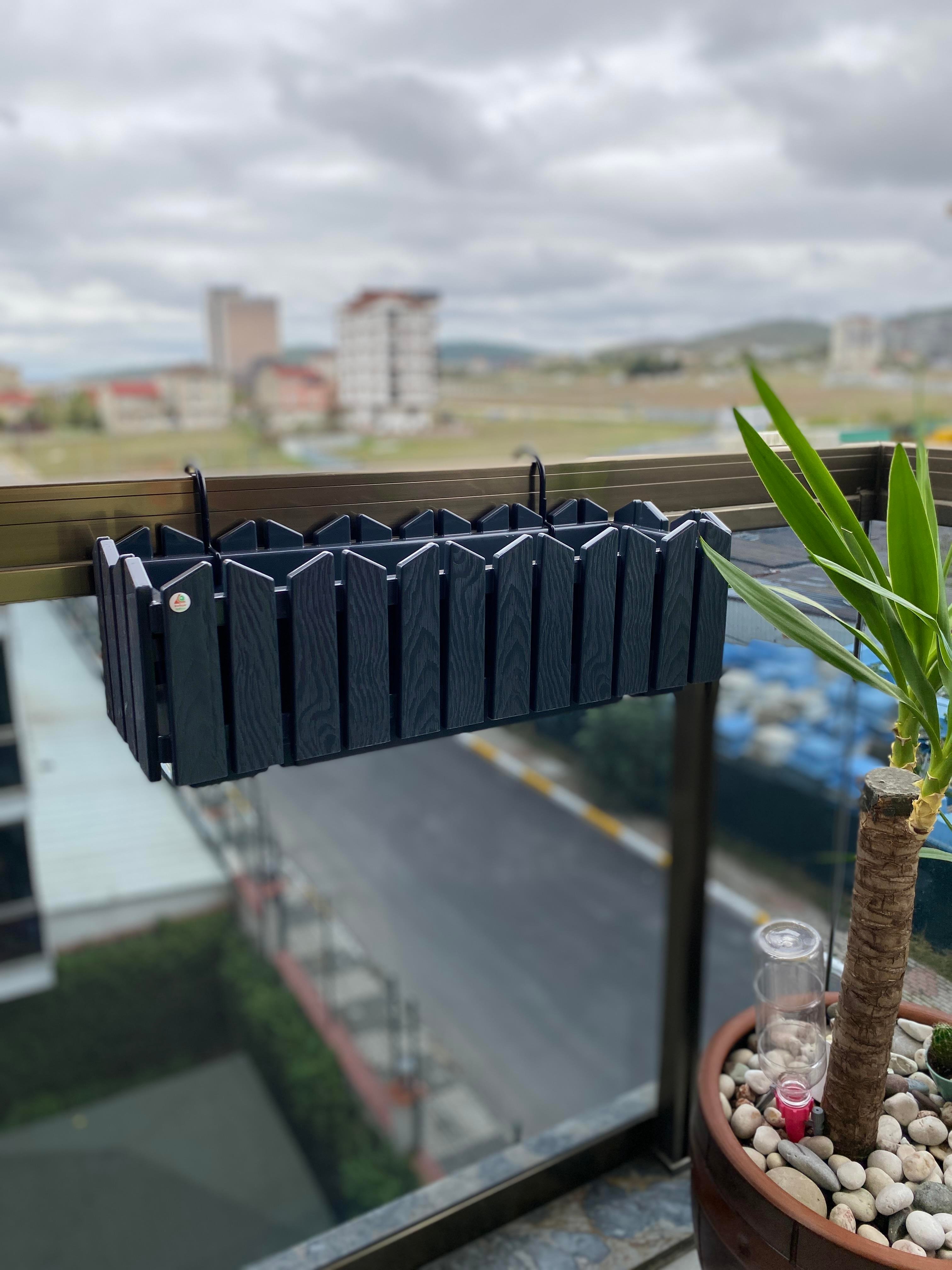 Efes Balkon Çit Saksı Askılı 9 Litre _Askı Aparatı dahildir.
