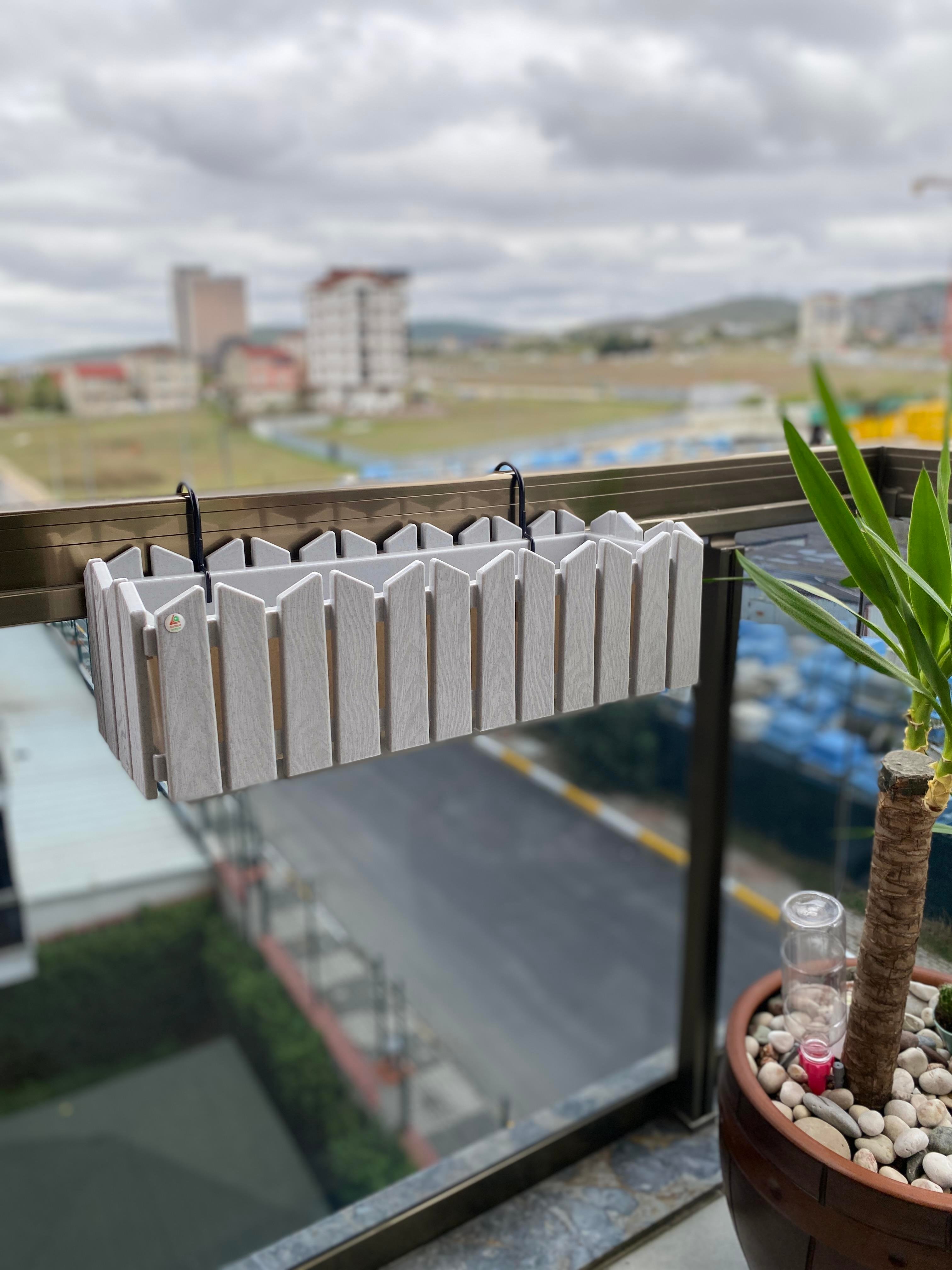 Efes Balkon Çit Saksı Askılı 9 Litre _Askı Aparatı dahildir.