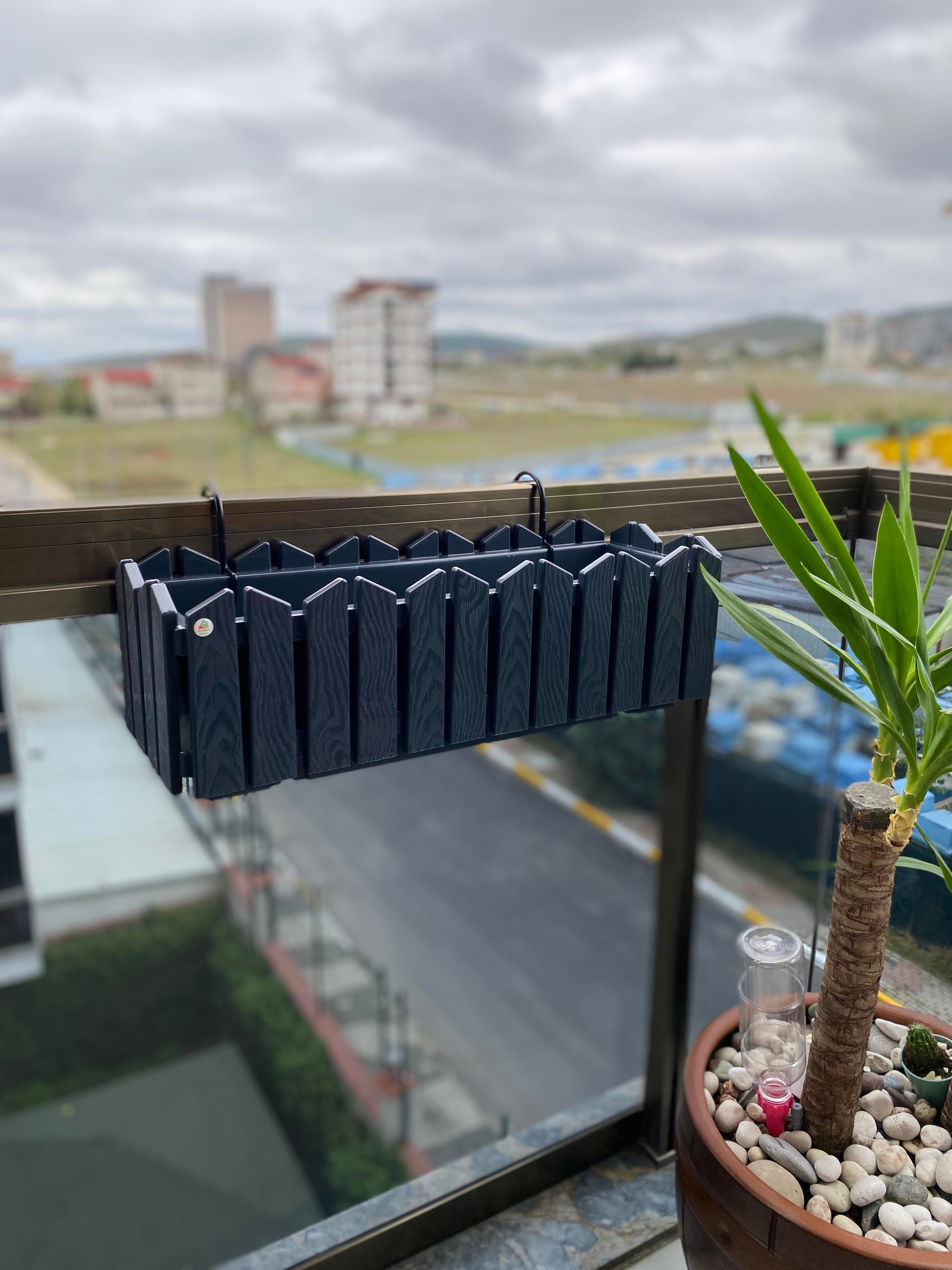 Efes Balkon Çit Saksı Askılı 9 Litre _Askı Aparatı dahildir.